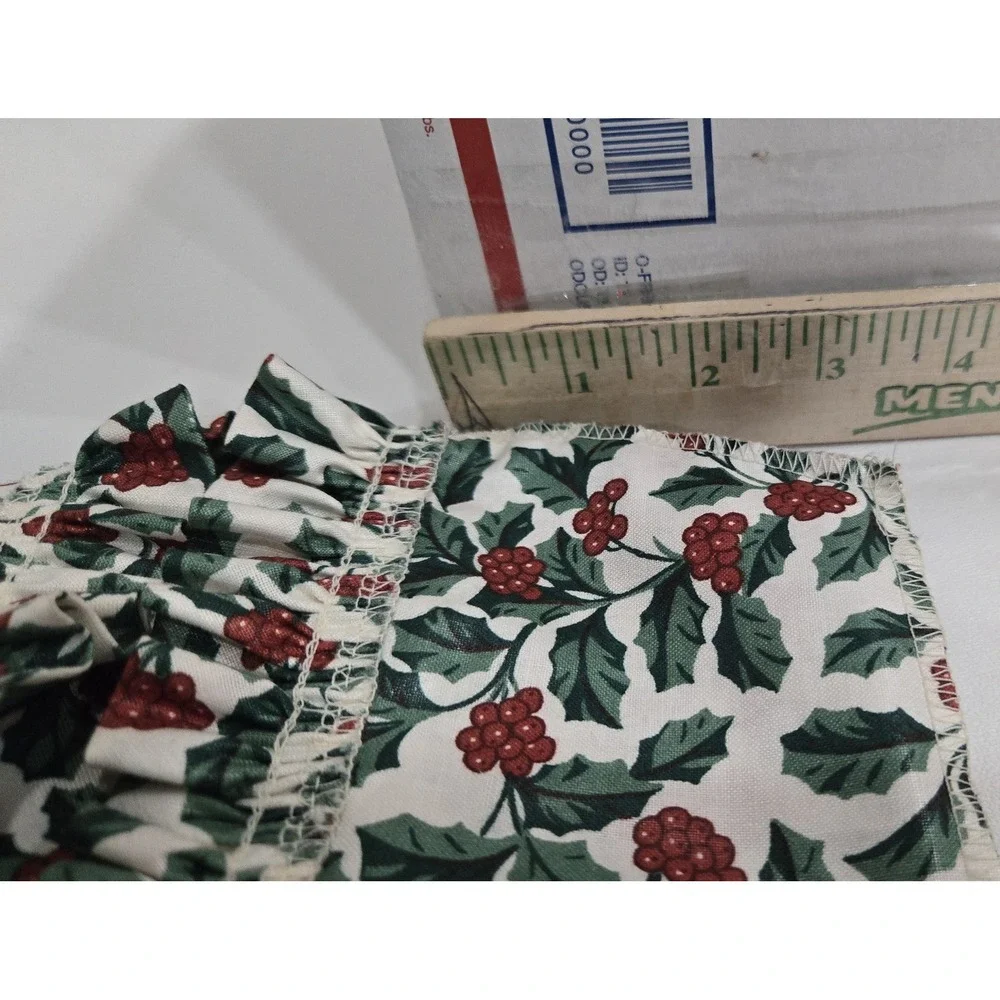 Longaberger holly berry